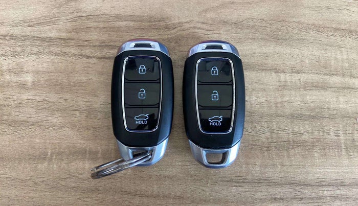 2019 Hyundai Verna 1.6 VTVT SX O, Petrol, Manual, 51,795 km, Key Close Up