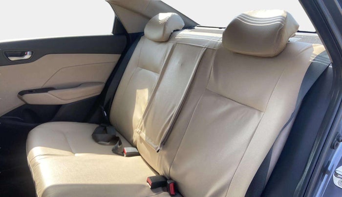 2019 Hyundai Verna 1.6 VTVT SX O, Petrol, Manual, 51,795 km, Right Side Rear Door Cabin