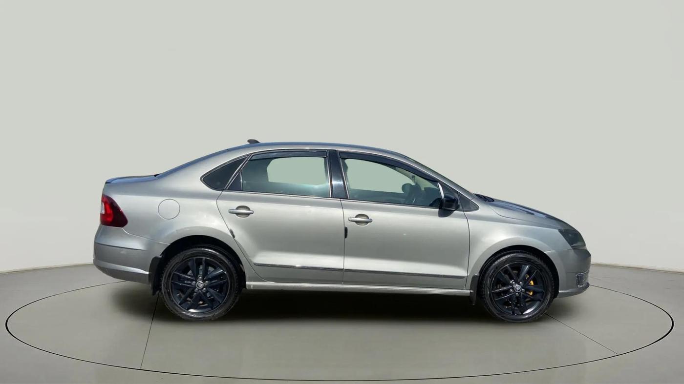 2019 Skoda Rapid STYLE 1.5 TDI AT, Diesel, Automatic, 1,00,596 km, Right Side View