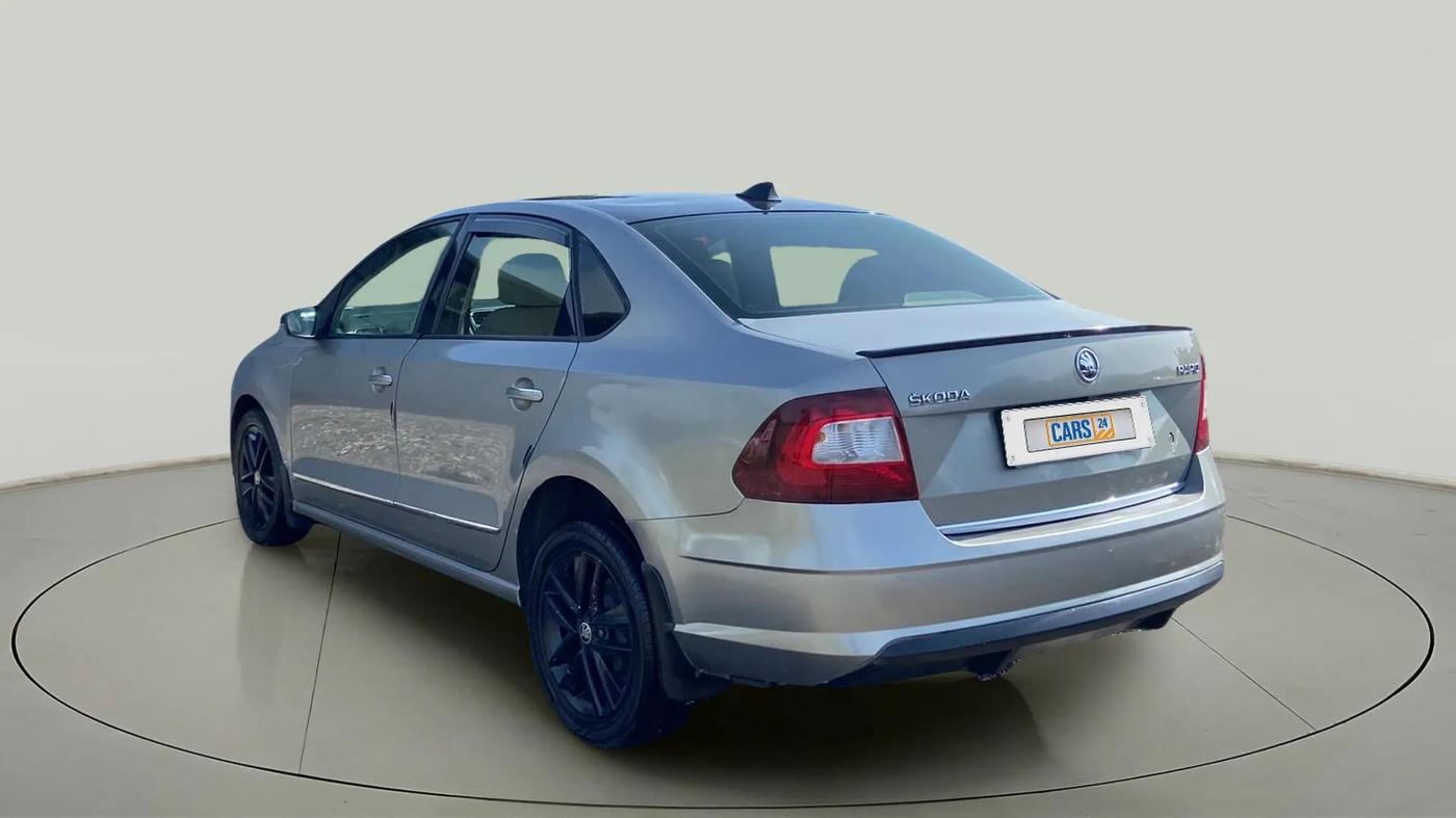 2019 Skoda Rapid STYLE 1.5 TDI AT, Diesel, Automatic, 1,00,596 km, Left Back Diagonal
