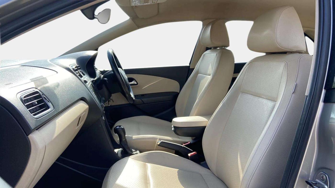 2019 Skoda Rapid STYLE 1.5 TDI AT, Diesel, Automatic, 1,00,596 km, Right Side Front Door Cabin