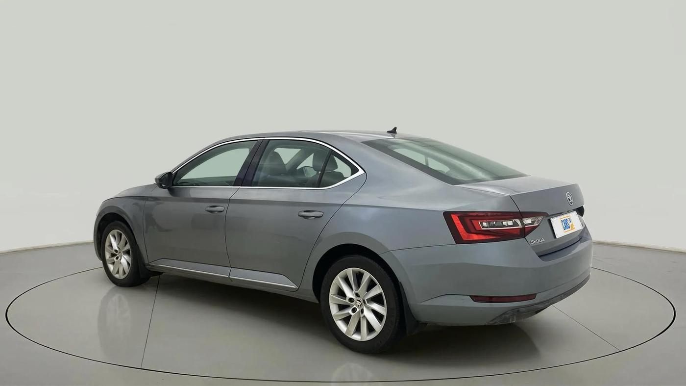2018 Skoda Superb L&K 1.8 TSI AT, Petrol, Automatic, 61,153 km, Left Back Diagonal
