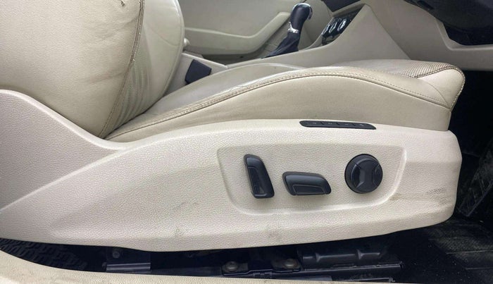2018 Skoda Superb L&K 1.8 TSI AT, Petrol, Automatic, 60,770 km, Driver Side Adjustment Panel