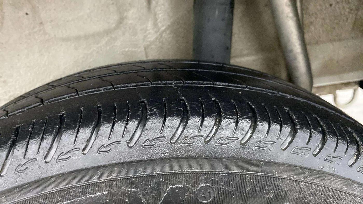 2021 Maruti S PRESSO VXI+, Petrol, Manual, 27,117 km, Left Rear Tyre Tread