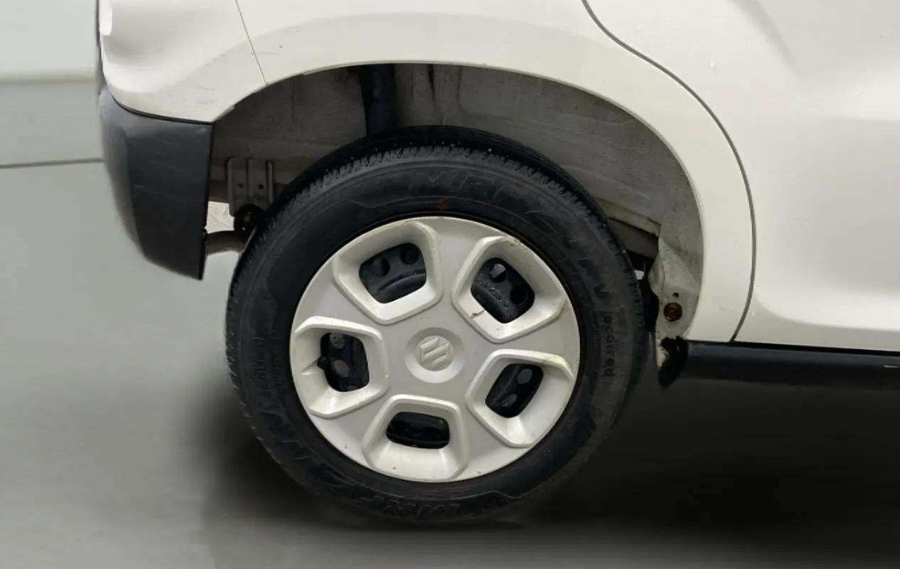 2021 Maruti S PRESSO VXI+, Petrol, Manual, 27,117 km, Right Rear Wheel