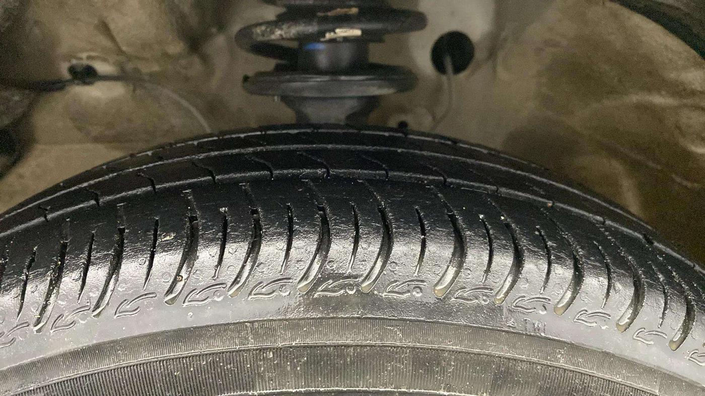 2021 Maruti S PRESSO VXI+, Petrol, Manual, 27,117 km, Left Front Tyre Tread