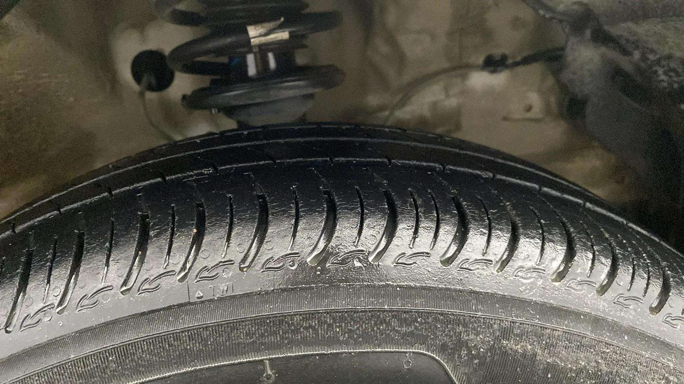 2021 Maruti S PRESSO VXI+, Petrol, Manual, 27,117 km, Right Front Tyre Tread