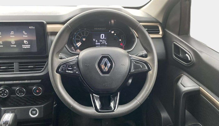 2022 Renault Kiger RXT (O) AMT DUAL TONE, Petrol, Automatic, 35,608 km, Steering Wheel Close Up