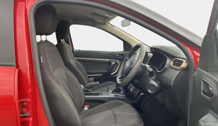 2022 Renault Kiger RXT (O) AMT DUAL TONE, Petrol, Automatic, 35,608 km, Right Side Front Door Cabin