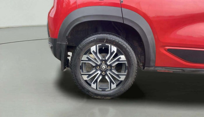 2022 Renault Kiger RXT (O) AMT DUAL TONE, Petrol, Automatic, 35,608 km, Right Rear Wheel