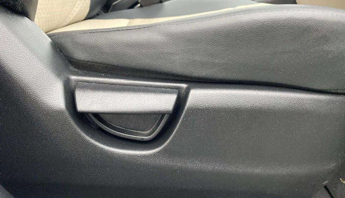 2021 Hyundai NEW SANTRO SPORTZ AMT, Petrol, Automatic, 56,265 km, Driver Side Adjustment Panel