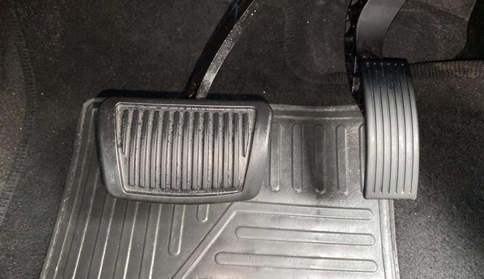 2021 Hyundai NEW SANTRO SPORTZ AMT, Petrol, Automatic, 56,265 km, Pedals