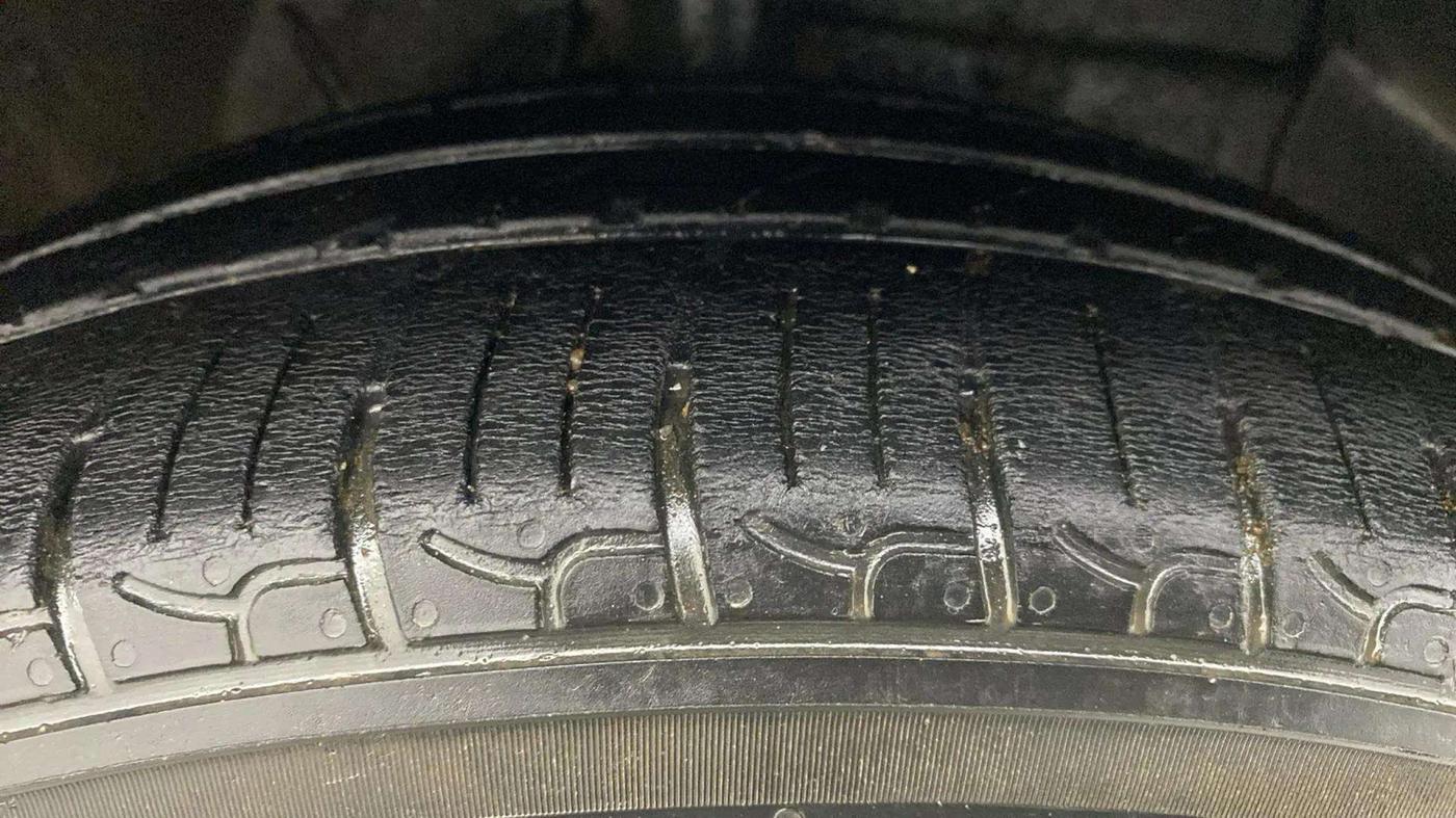 2021 Hyundai NEW SANTRO SPORTZ AMT, Petrol, Automatic, 56,265 km, Right Front Tyre Tread