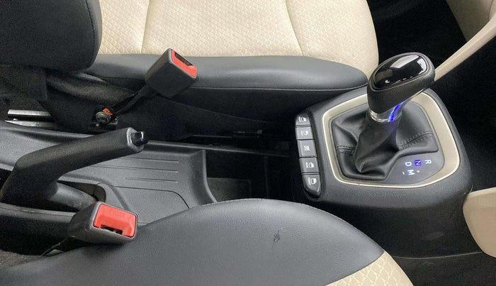 2021 Hyundai NEW SANTRO SPORTZ AMT, Petrol, Automatic, 56,265 km, Gear Lever