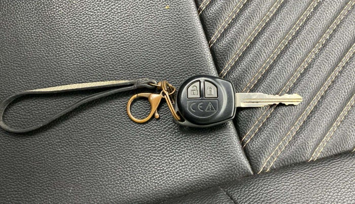 2019 Maruti Swift VDI AMT, Diesel, Automatic, 36,863 km, Key Close Up
