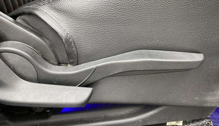 2019 Maruti Swift VDI AMT, Diesel, Automatic, 36,863 km, Driver Side Adjustment Panel