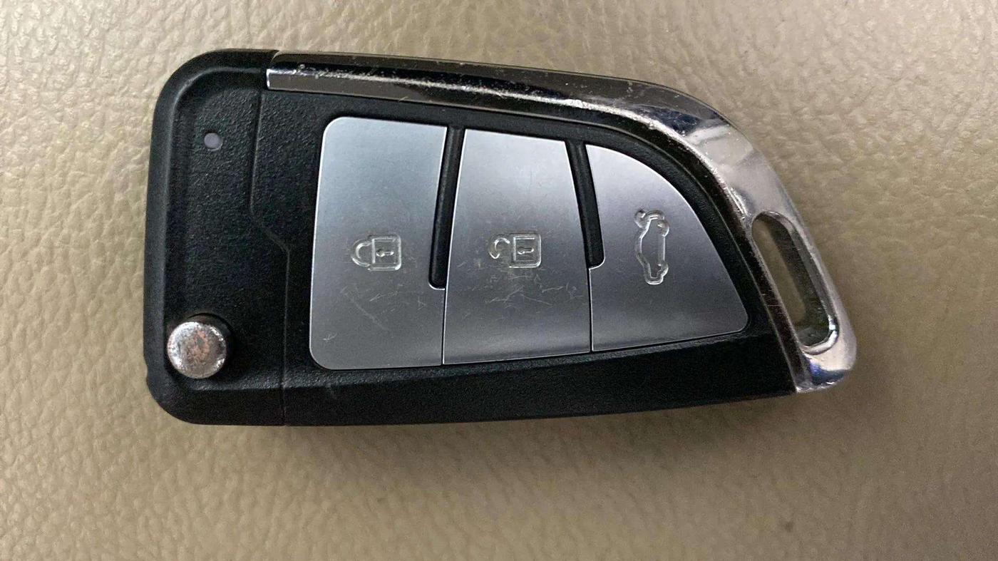 2018 Maruti Celerio VXI CNG, CNG, Manual, 86,110 km, Key Close Up
