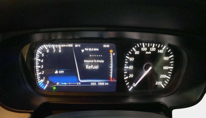 2021 Tata PUNCH CREATIVE  1.2 RTN DUAL TONE, Petrol, Manual, 10,538 km, Odometer Image