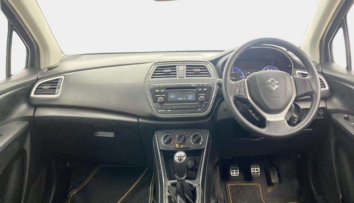 2016 Maruti S Cross DELTA 1.3, Diesel, Manual, 68,117 km, Dashboard