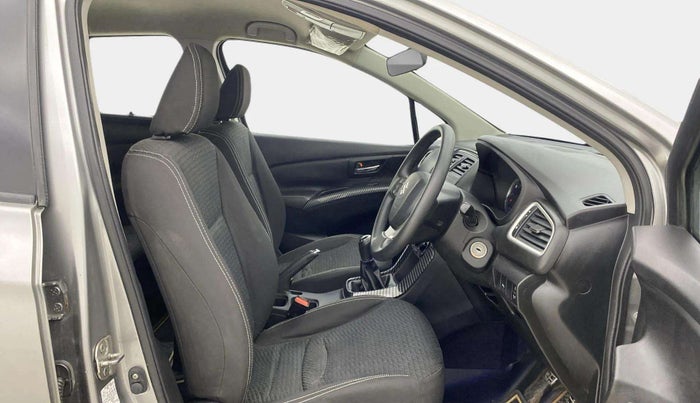 2016 Maruti S Cross DELTA 1.3, Diesel, Manual, 68,117 km, Right Side Front Door Cabin