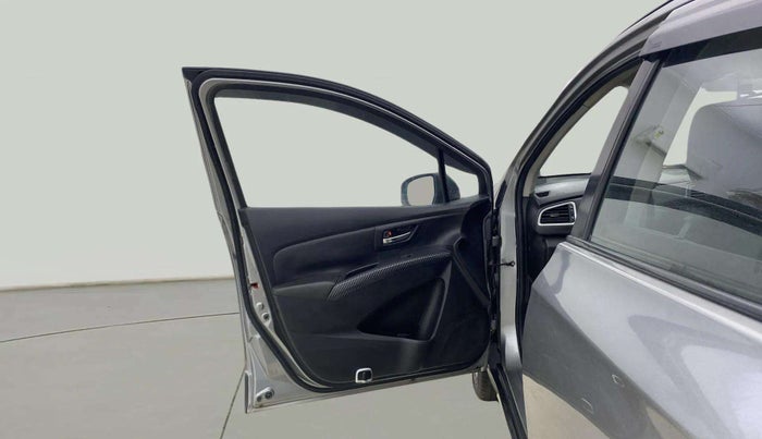 2016 Maruti S Cross DELTA 1.3, Diesel, Manual, 68,117 km, LHS Front Door