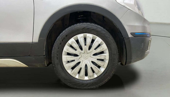 2016 Maruti S Cross DELTA 1.3, Diesel, Manual, 68,117 km, Right Front Wheel
