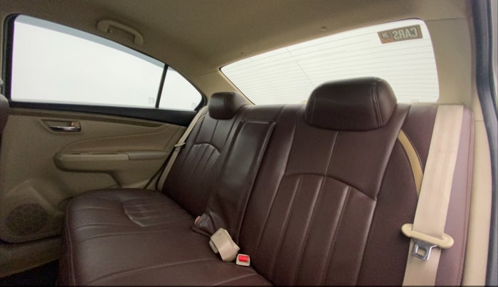 2020 Maruti Ciaz SIGMA 1.5 SHVS MT  PETROL, Petrol, Manual, 67,336 km, Right Side Rear Door Cabin