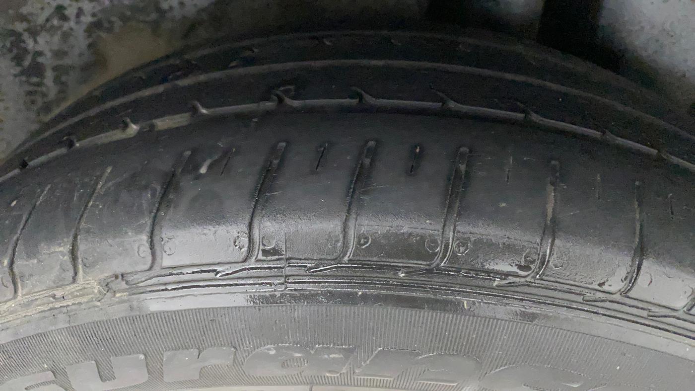 2020 Maruti Ciaz SIGMA 1.5 SHVS MT  PETROL, Petrol, Manual, 67,336 km, Left Rear Tyre Tread