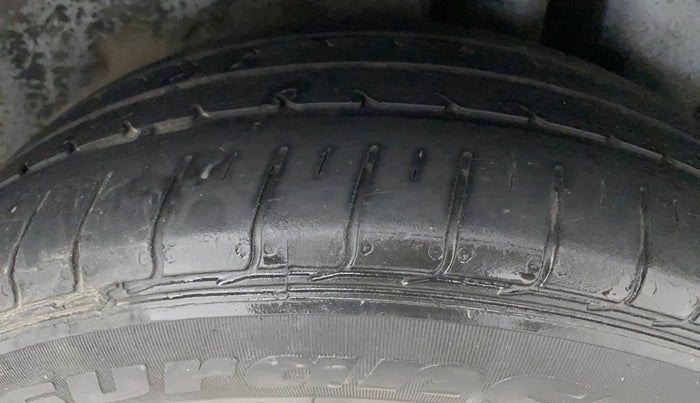 2020 Maruti Ciaz SIGMA 1.5 SHVS MT  PETROL, Petrol, Manual, 67,336 km, Left Rear Tyre Tread