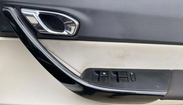 2022 Tata TIGOR XZ PLUS CNG, CNG, Manual, 12,949 km, Driver Side Door Panels Control