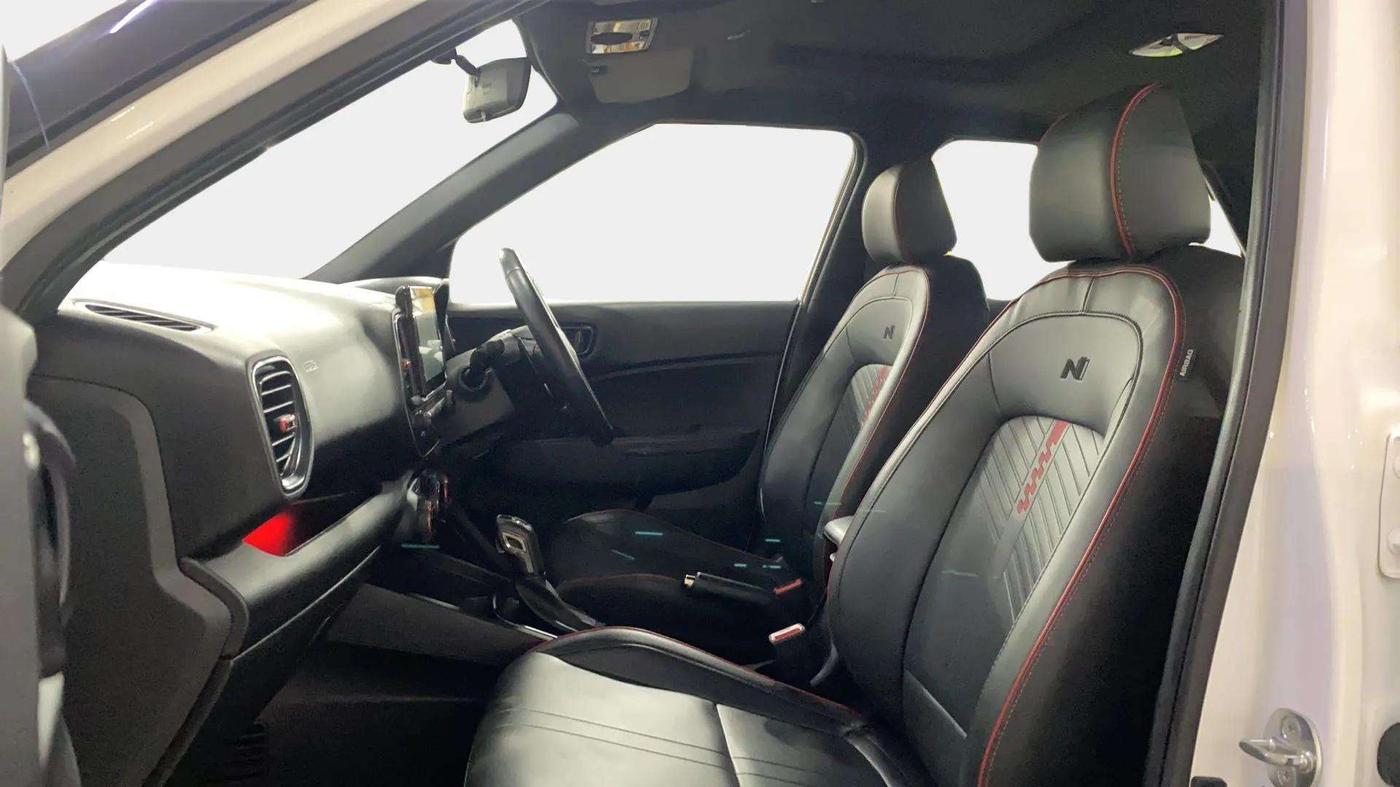 2023 Hyundai VENUE N LINE N6 1.0 TURBO DCT, Petrol, Automatic, 25,254 km, Right Side Front Door Cabin
