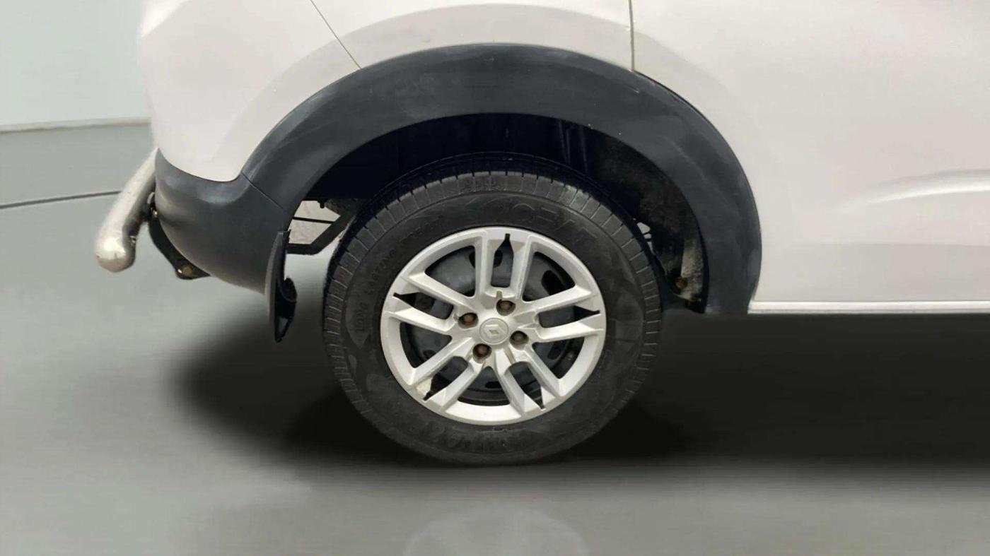 2020 Renault TRIBER RXL MT, Petrol, Manual, 59,256 km, Right Rear Wheel