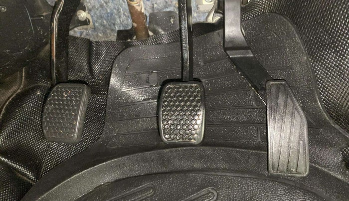 2020 Maruti Alto LXI, Petrol, Manual, 1,25,001 km, Pedals
