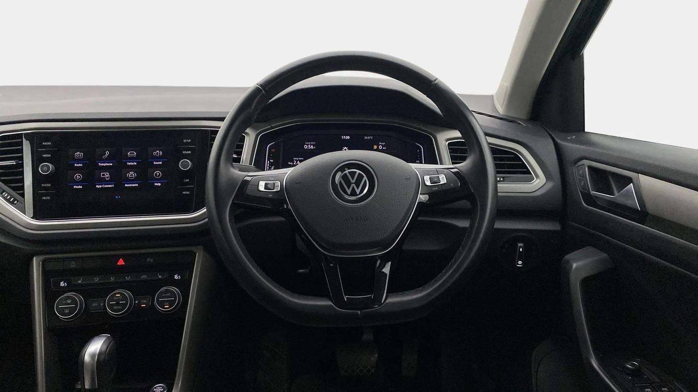 2021 Volkswagen T-ROC 1.5 TSI AT, Petrol, Automatic, 27,399 km, Steering Wheel Close Up