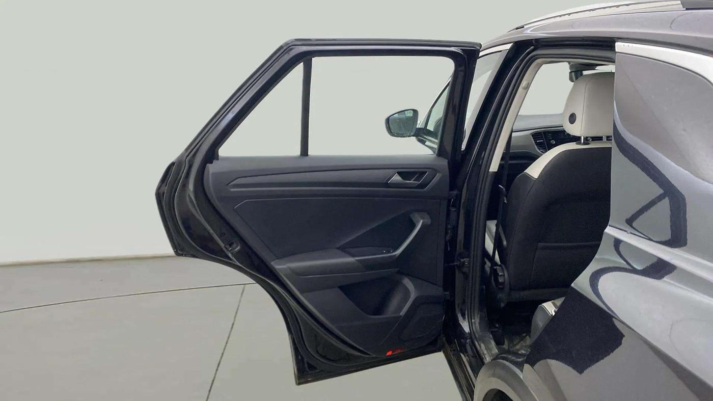 2021 Volkswagen T-ROC 1.5 TSI AT, Petrol, Automatic, 27,399 km, LHS Rear Door