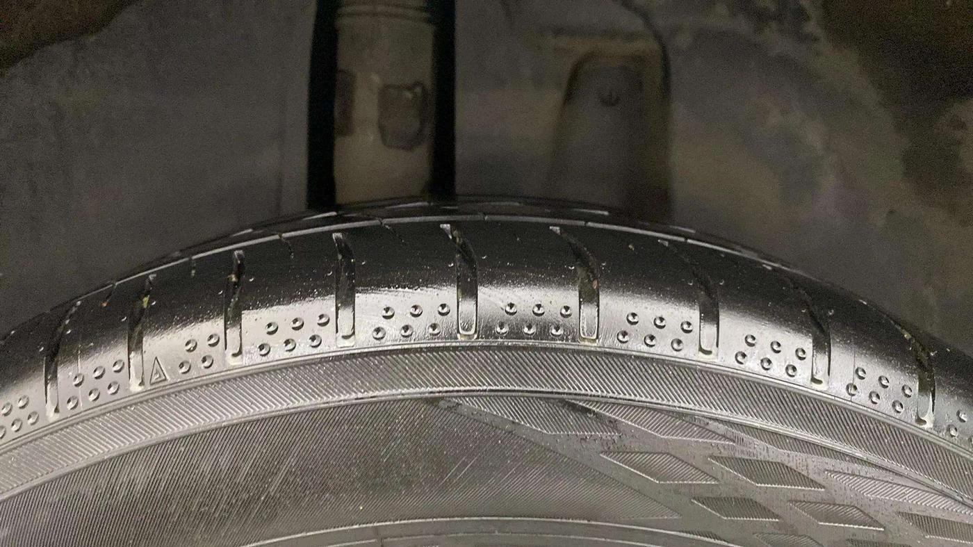 2021 Volkswagen T-ROC 1.5 TSI AT, Petrol, Automatic, 27,399 km, Right Rear Tyre Tread