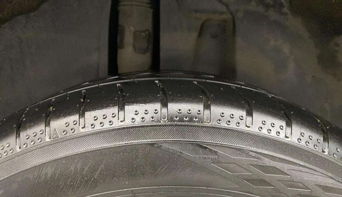 2021 Volkswagen T-ROC 1.5 TSI AT, Petrol, Automatic, 27,010 km, Right Rear Tyre Tread