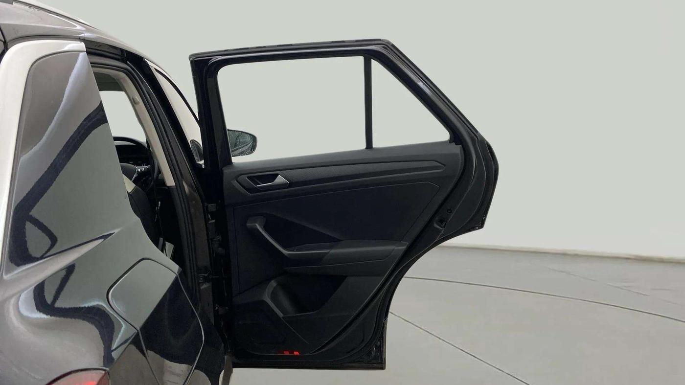 2021 Volkswagen T-ROC 1.5 TSI AT, Petrol, Automatic, 27,399 km, RHS Rear Door