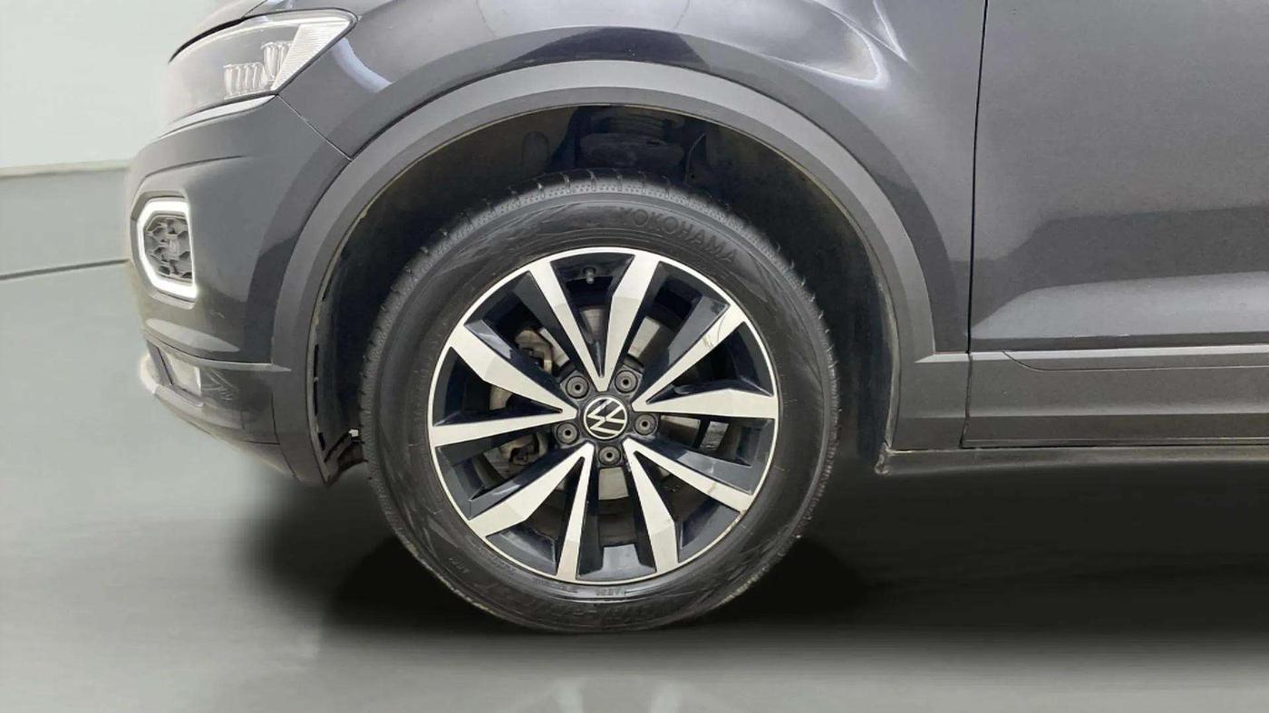 2021 Volkswagen T-ROC 1.5 TSI AT, Petrol, Automatic, 27,399 km, Left Front Wheel