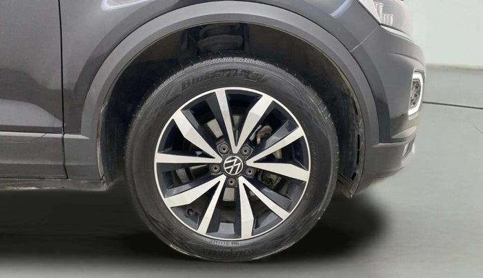 2021 Volkswagen T-ROC 1.5 TSI AT, Petrol, Automatic, 27,010 km, Right Front Wheel