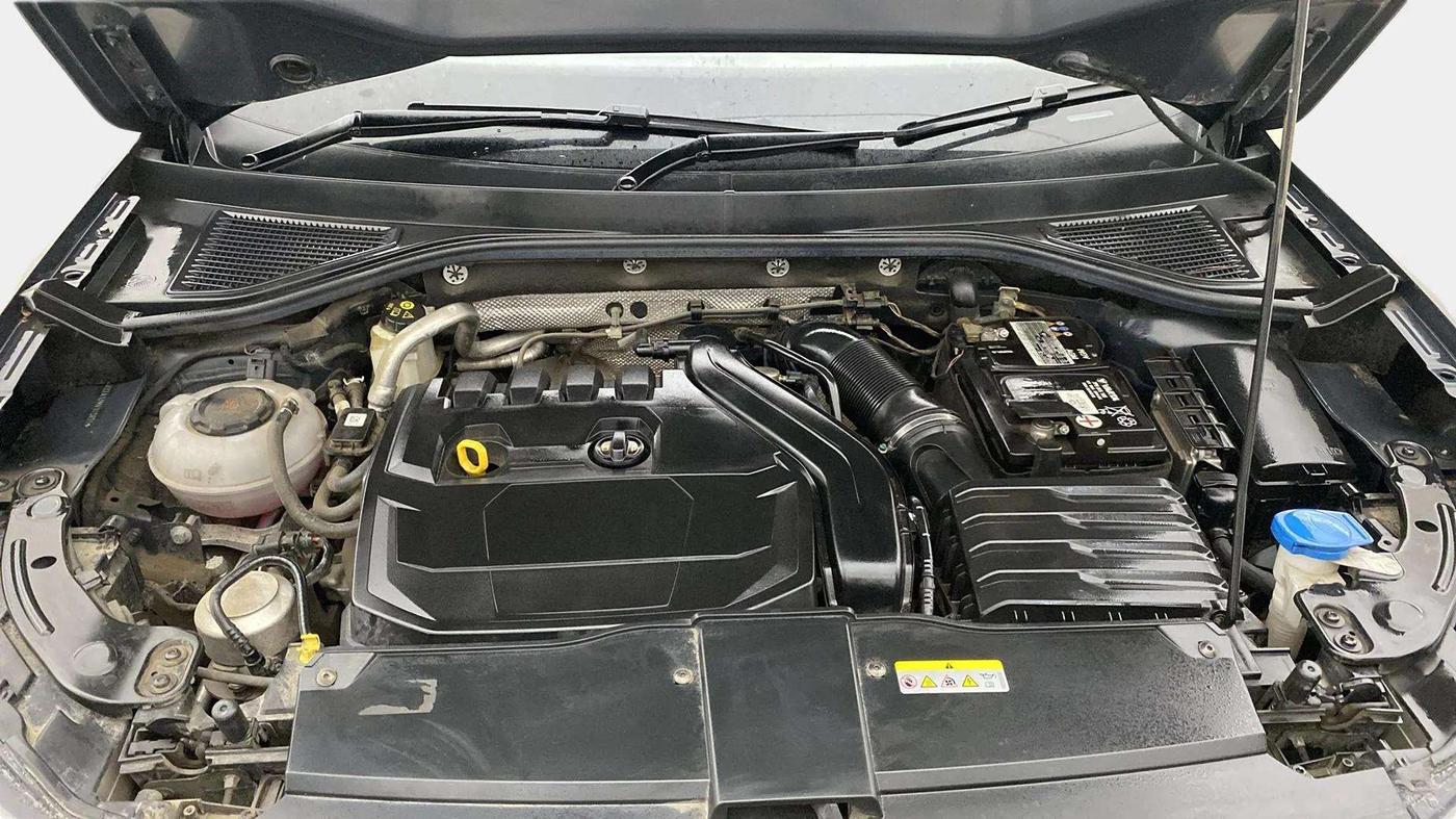 2021 Volkswagen T-ROC 1.5 TSI AT, Petrol, Automatic, 27,399 km, Engine View