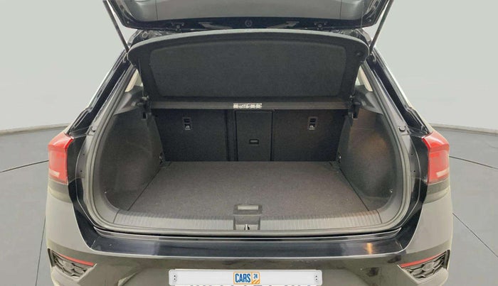 2021 Volkswagen T-ROC 1.5 TSI AT, Petrol, Automatic, 27,010 km, Boot Inside