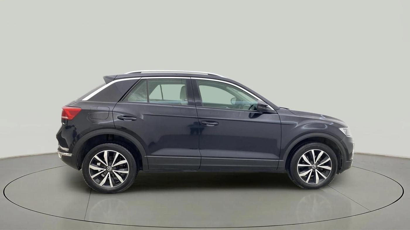 2021 Volkswagen T-ROC 1.5 TSI AT, Petrol, Automatic, 27,399 km, Right Side View
