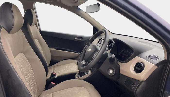 2014 Hyundai Xcent S (O) 1.2, Petrol, Manual, 34,038 km, Right Side Front Door Cabin