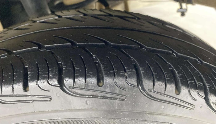 2017 Maruti Alto K10 VXI, Petrol, Manual, 54,483 km, Left Rear Tyre Tread