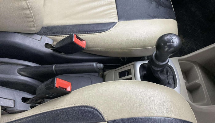 2017 Maruti Alto K10 VXI, Petrol, Manual, 54,483 km, Gear Lever