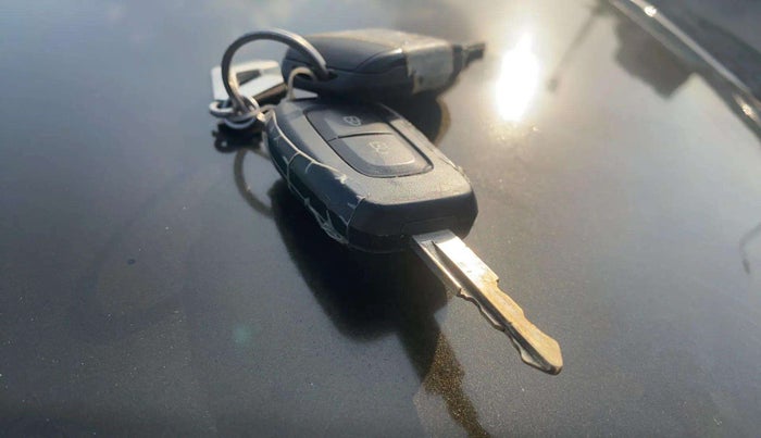 2020 Renault Kwid RXL 1.0, Petrol, Manual, 24,567 km, Key Close Up