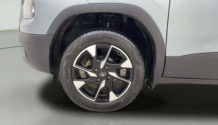 2023 Tata PUNCH ACCOMPLISHED DAZZLE PACK AMT, Petrol, Automatic, 43,970 km, Left Front Wheel
