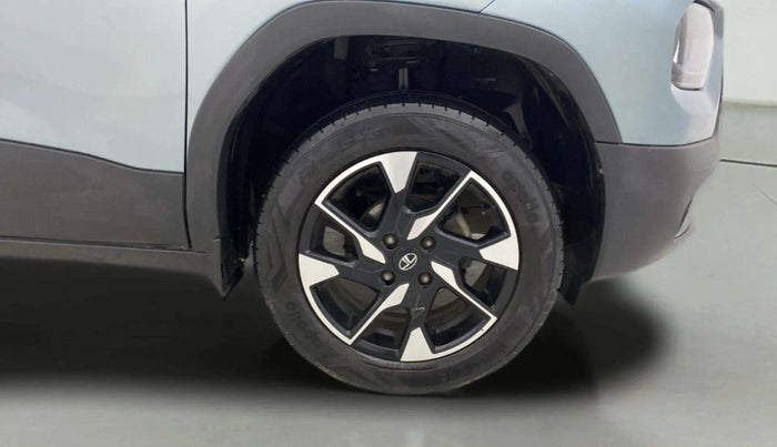 2023 Tata PUNCH ACCOMPLISHED DAZZLE PACK AMT, Petrol, Automatic, 43,970 km, Right Front Wheel