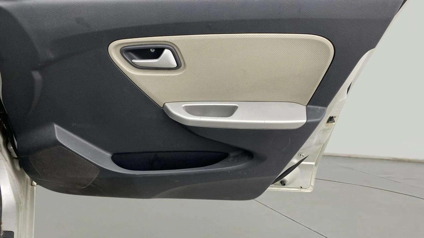 2018 Maruti Alto K10 VXI, Petrol, Manual, 45,830 km, Driver Side Door Panels Control